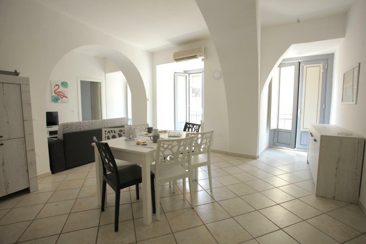 Corso Garibaldi 22 Apartment Paola Exterior photo
